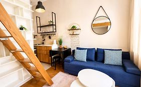 Hoża 62 Apartment by BookingHost